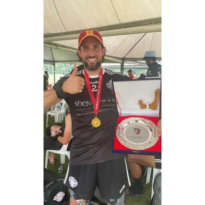 From ACL reconstruction to championship victory. We are incredibly proud of our client, who is back on the field with the Thailand GAA team, holding a winner's trophy. This is the result of a dedicated and structured sports rehabilitation program.