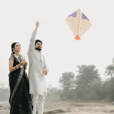 Celebrating Makar Sankranti by flying a kite together. I love doing themed shoots that are connected to our culture and create unique memories.