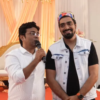 I was so humbled to receive appreciation from the fantastic comedian Navin Prabhakar during a family function I hosted. It's always great to connect with fellow entertainers and share a laugh.