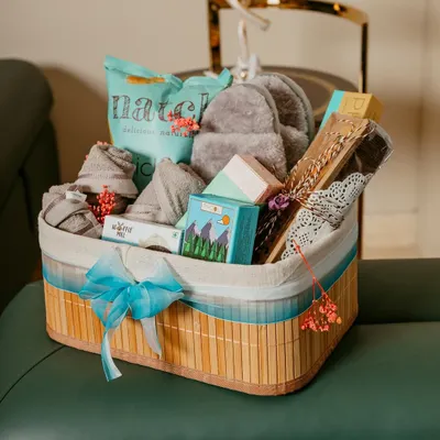 A close-up of our pamper hamper, designed to provide a complete self-care session. This gift includes everything needed for a relaxed time, making it a thoughtful present for employee wellness programs or as a thank you to a valued client.