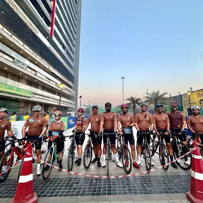 The team lined up and ready to race at the HCL Cyclothon in Noida.
