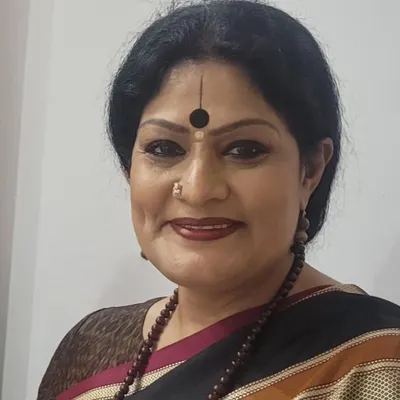 A headshot for my live appearance on Doordarshan's 'DD Wednesday Morning Show'. Media appearances are a great way to talk about Bharatanatyam with a national audience.