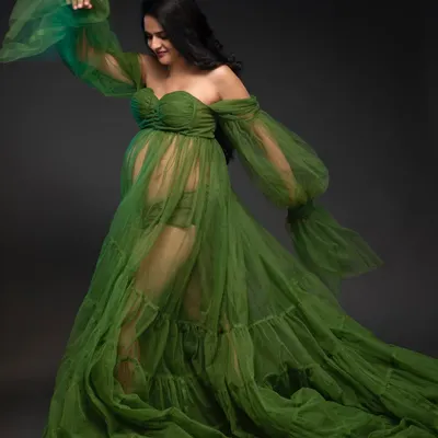 The same gorgeous green gown, but with a sense of movement and joy. I love to capture those in-between moments where your personality shines through.