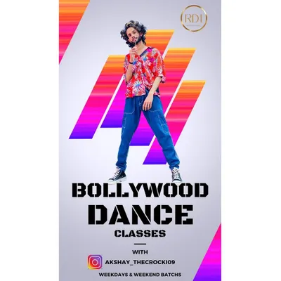 Join our Bollywood dance classes with our amazing instructor Akshay. We have weekday and weekend batches available for all levels.