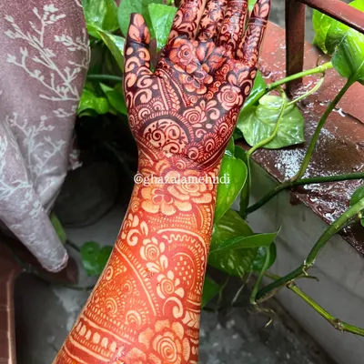 The beautiful result of my organic henna after the paste has been removed. The design features a rich, reddish-brown stain.