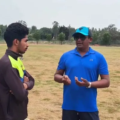 A priceless learning opportunity. One of our senior players in discussion with Sri Lankan mystery spinner Ajantha Mendis during a special session organized by the academy.