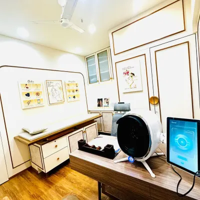 This is my consultation and analysis room, where every patient's journey begins. I use advanced skin analysis tools to get a deeper understanding of your skin's condition, which allows me to create a truly result-oriented and personalized treatment plan.