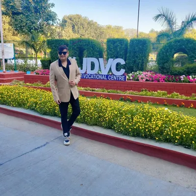Visiting the Janki Devi Vocational Centre to mentor and judge the work of fashion students. My sessions focus on bridging the gap between classroom learning and the business acumen required to build a marketable fashion brand.
