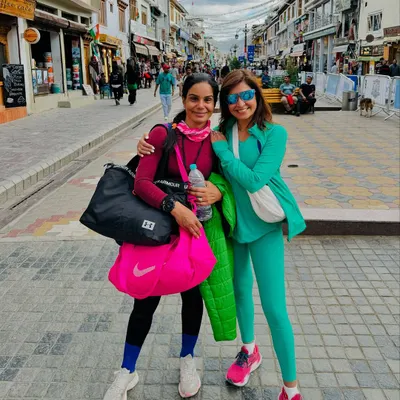 A client's journey to the Ladakh Marathon is a testament to her resilience. After struggling with a persistent injury, we worked together to find the mysterious solve, getting her back on her feet and confidently on track to achieve her goals. I'm a fan for life!