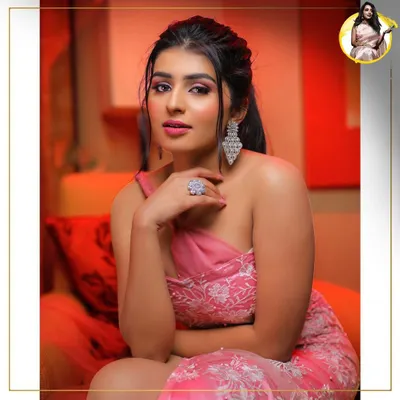 A close-up of the makeup I did for actress Sharanya Shetty's awards night. The focus was a glamorous pink smokey eye with full lashes and a perfectly blended skin finish for a flawless red carpet appearance.