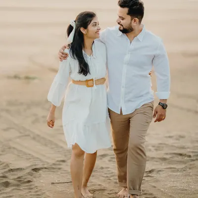 A simple, happy walk on the beach for Milan and Pranali. These casual, unposed moments during a pre-wedding shoot often feel the most authentic.