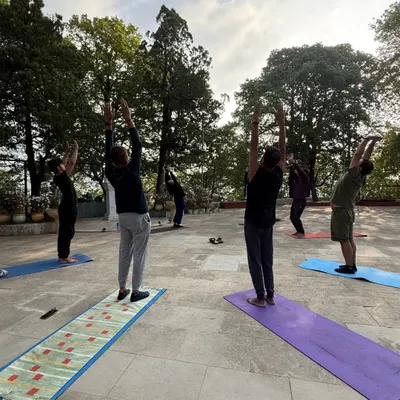 Participants practicing Surya Namaskar (Sun Salutations) during our mountain retreat. Starting the day with movement and gratitude, surrounded by nature, is a perfect way to energize the body and soul.
