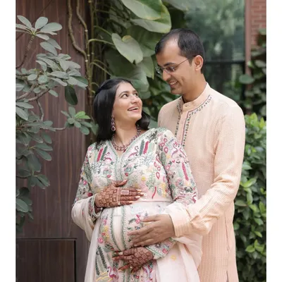 An absolutely stunning mom-to-be, glowing with happiness for her baby shower. I created a soft, radiant makeup look to enhance her natural beauty.