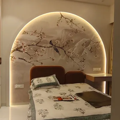 This installation in an arched niche in Nahur required very precise cutting. The wallpaper is perfectly fitted to the curve, and the final look is enhanced by the hidden LED lighting.