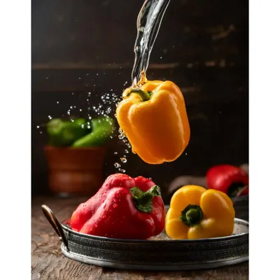 I love creating moments of magic that make you look twice. This levitating capsicum shot is all about capturing fresh ingredients in a dynamic, unexpected way, using a splash of water to add life and energy. It's perfect for brands that want to stand out.