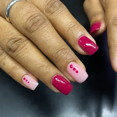 Simple but elegant. A beautiful combination of magenta and light pink with a minimalist dot design.
