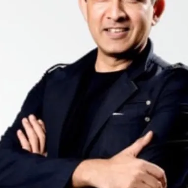The man who started it all, Jawed Habib. His vision and expertise are the foundation of our curriculum, ensuring our students learn from the absolute best in the business.
