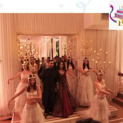 Our Candle Dancer welcome is a signature service for luxury events. A troupe of performers greets your guests or escorts the guest of honor, creating a magical and glamorous atmosphere from the very first moment.