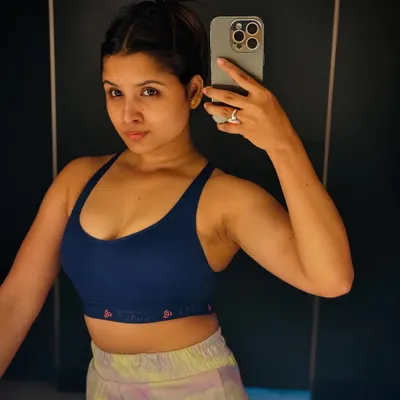 A quick selfie to capture the post-workout glow. Feeling strong and confident is a key benefit of a consistent fitness routine, and it's a feeling I work to instill in all my clients.
