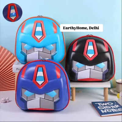 My most viral kids' picnic bags are back in stock. These robot-themed bags have a cool light-up feature and are made with the best quality materials.