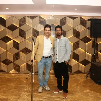 It was a pleasure to host a show for the incredibly talented comedian Shyam Rangeela. We shared a lot of laughs, and it was an honor to share the stage with him.