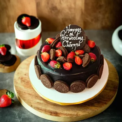 Our Chocolate Oreo Strawberry cake is a guaranteed hit for any birthday. The combination of rich chocolate, crunchy Oreos, and fresh strawberries is simply irresistible.