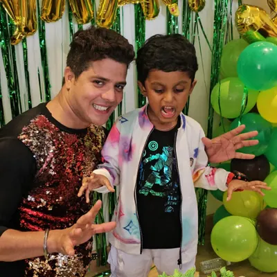 That "wow" moment on the birthday boy's face is what I live for. Capturing pure excitement during a fun-filled birthday celebration in Kandivali.