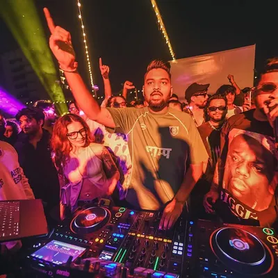 The energy at a SoundsProof Block Party is unmatched. This is me, hyping up the crowd alongside a guest MC, creating an interactive, high-energy experience that goes beyond just a DJ set.
