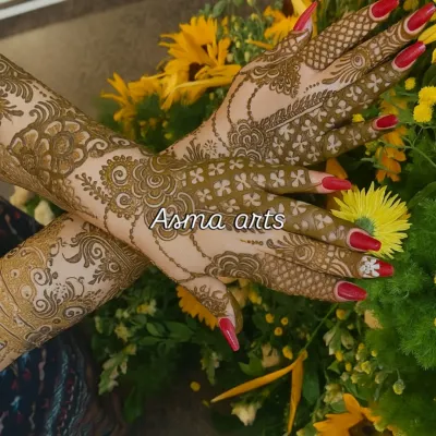 This Arabic fusion design features a beautiful floral vine that trails from the forearm down to the fingers, leaving skin exposed to make the pattern pop.