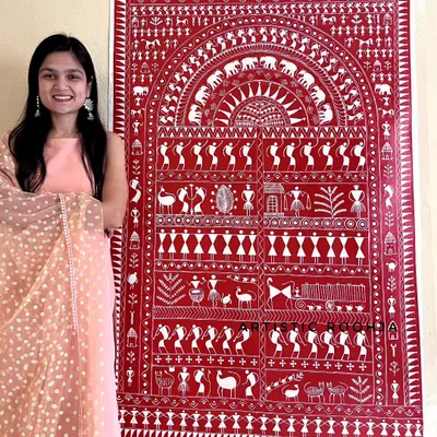 This is a large, detailed Warli painting I created, depicting a complete village scene. In the mastercourse, I teach you how to layer different elements to tell a story and create such intricate pieces.