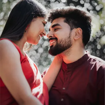 A quiet moment of connection during a pre-wedding shoot. I focus on capturing the natural chemistry between a couple, creating images that are both intimate and beautiful.