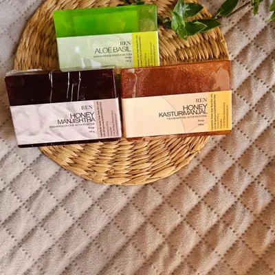 My Summer Must-Have Soap Bundle is perfect for beating the heat. This curated set includes refreshing soaps like Aloe Basil and Honey Kasturimanjal to help cool, cleanse, and clarify your skin during the hot months.