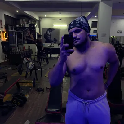 This is what a dedicated bulking phase looks like at 102kg. My diet plan for bulking is designed to support heavy training and maximize muscle growth.