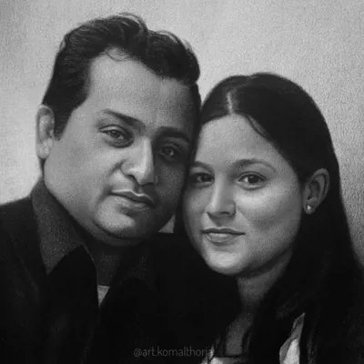 A classic A4 couple portrait, commissioned from California. I focused on capturing the gentle connection and warmth between them using soft, blended graphite for a realistic and heartfelt finish.
