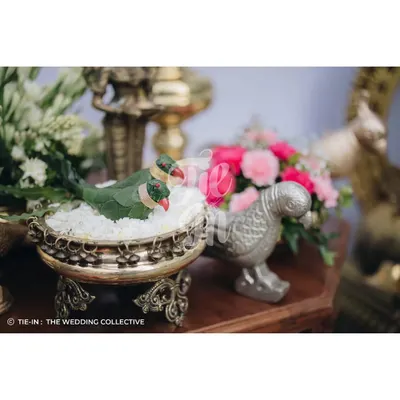 A close-up of the playful parrot accents used in our Kanchivaram-inspired Muhurtham. These small, custom elements are a perfect example of how we weave personal details into our designs to tell a unique story.