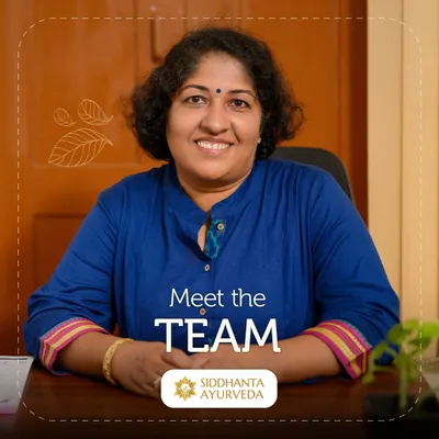 Meet Dr. S B Sowmya, an expert consultant at my clinic. With extensive experience as a professor in Kayachikitsa (Internal Medicine), she brings deep knowledge in treating a wide range of ailments.