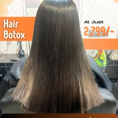 This client wanted deep repair without any damage. The after shot shows the result of my Hair Botox service, delivering instant smoothness and a healthy, natural finish.
