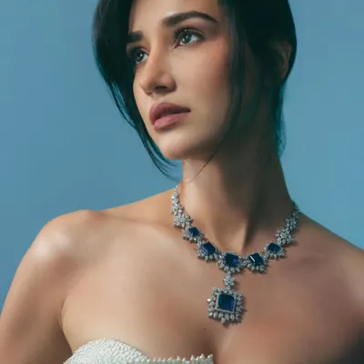 A close-up from the ELLE India digital cover shoot with Disha Patani. I focused on creating a flawless, glowing complexion and a soft, romantic eye makeup look to complement the stunning jewelry.