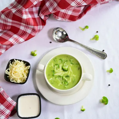 Warm, creamy, and oh-so-cheesy. This homemade broccoli cheese soup is the ultimate comfort in a bowl.