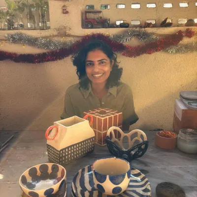 This student completed both her beginner and advanced courses with us. For her advanced work, she found her rhythm with the Nerikomi technique, creating this beautiful and calm set of patterned plates and bowls.