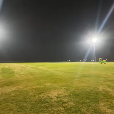 We train when others rest. Our ground is equipped with professional floodlights, so your practice doesn't stop when the sun goes down. This is essential for preparing for day-night matches.