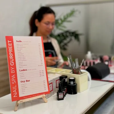 You can find our Oxy Bar listed right on our service menu, alongside our signature nail and lash treatments. We offer sessions with different aromatic essences like Lavender, Eucalyptus, and Lemon to suit your mood.