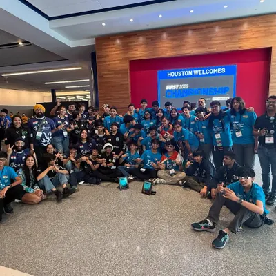 A moment of immense pride at the FIRST World Championship 2025 in Houston. Both our teams won awards, achieving a 100% success rate on the global stage and showcasing the excellence of our training.