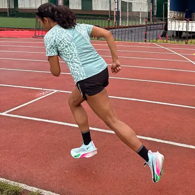 This is the form and power we build on the track. Every stride is a result of consistent training and focusing on running efficiency. This is how we get faster and stronger.