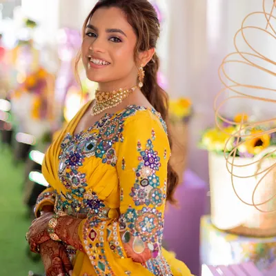 A vibrant look for a colorful haldi ceremony. You'll learn to create fresh, glowing makeup that complements bright outfits and is perfect for a fun, daytime event.