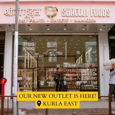 Here it is, my new outlet in Kurla East. I'm so proud to open my doors and serve the neighborhood. You can't miss the sign. Come on in, I'm ready to help you find your new favorite snack.
