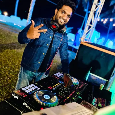 A happy moment at an outdoor evening event. I'm always approachable and ready to bring a positive, fun-loving attitude to your party.