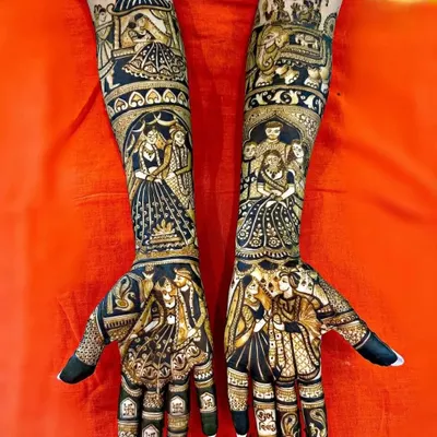 This is a full story mehendi featuring multiple scenes. The palms show the sindoor and varmala ceremony, while the arms depict the doli and the wedding procession.