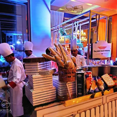Our chefs are the heart of the live station experience. Dressed in professional whites, they work diligently to prepare fresh Italian dishes, ensuring guests receive restaurant-quality food served with a personal touch.