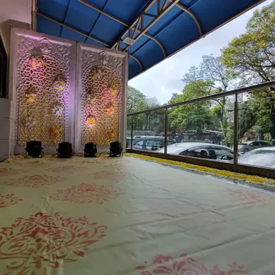 I believe in making a great first impression. This decorated entrance passage uses ornate, backlit panels to create a grand and welcoming pathway into the event.